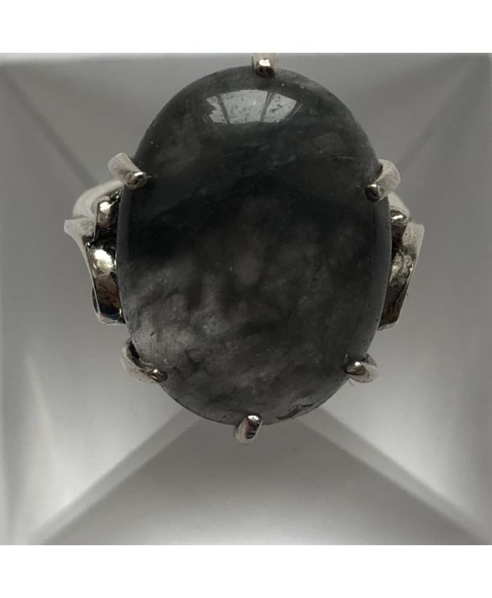 Кольцо с цирконом из серебра