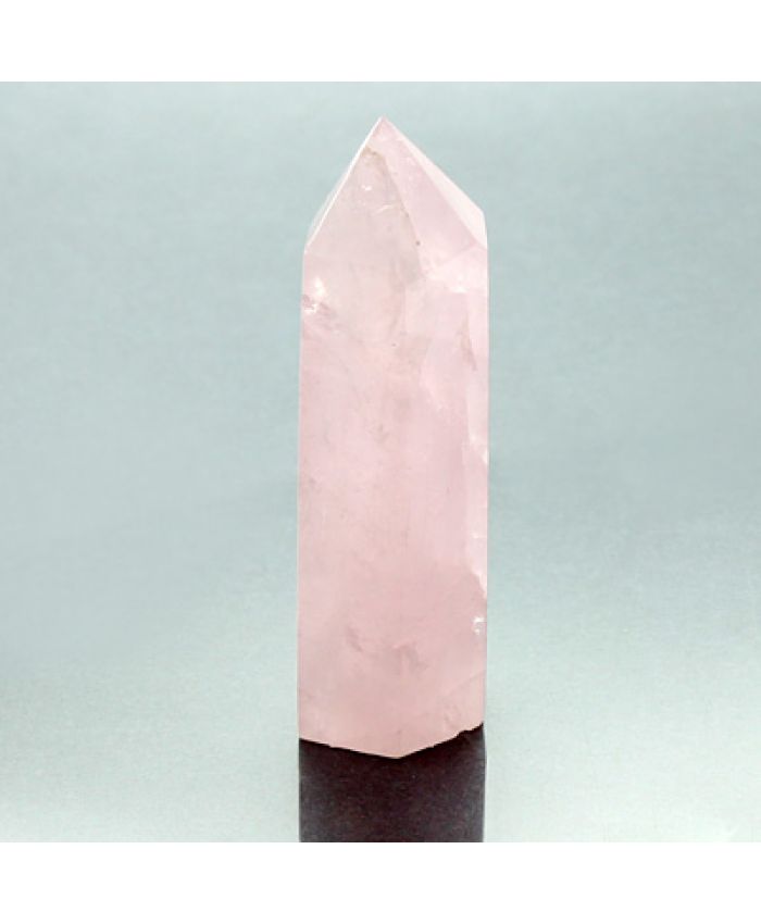 Кристалл из натурального розового кварца